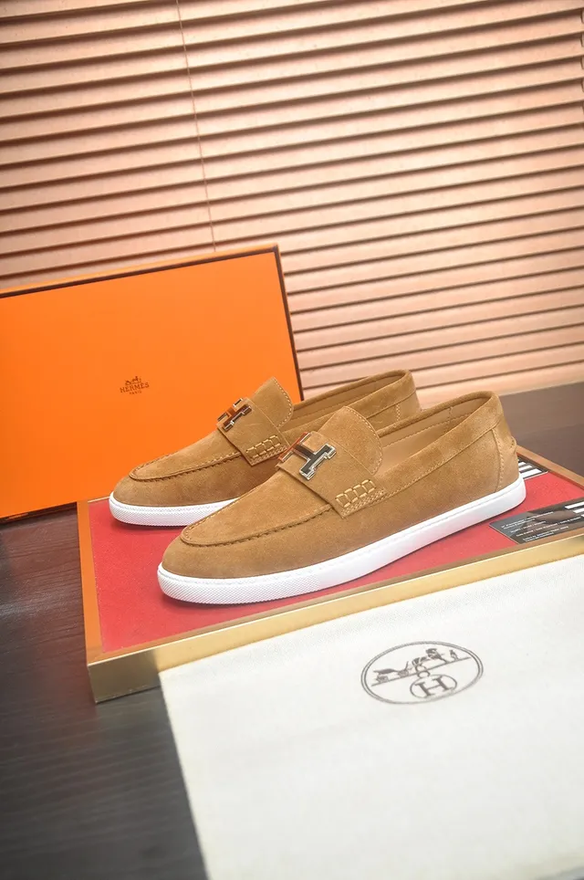 Hermès Oran Dessus en daim marron blanc boucle métallique en forme de H mocassin 3