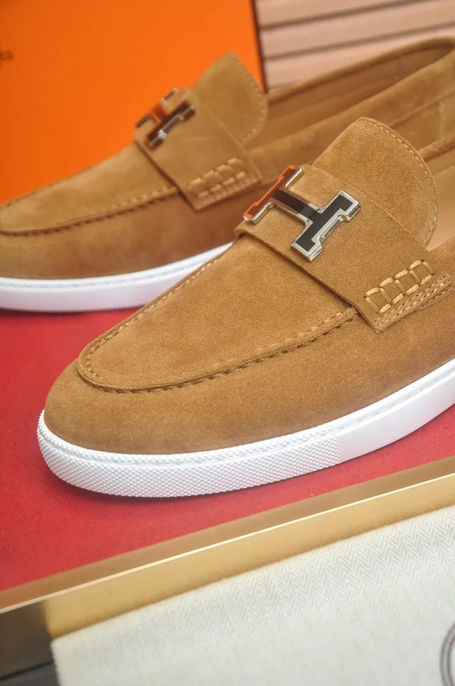 Hermès Oran Dessus en daim marron blanc boucle métallique en forme de H mocassin 8