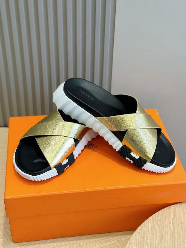 Hermès Oran Lanières Croisées Métalliques Dorées Noires Semelle Moulée Sandales 6