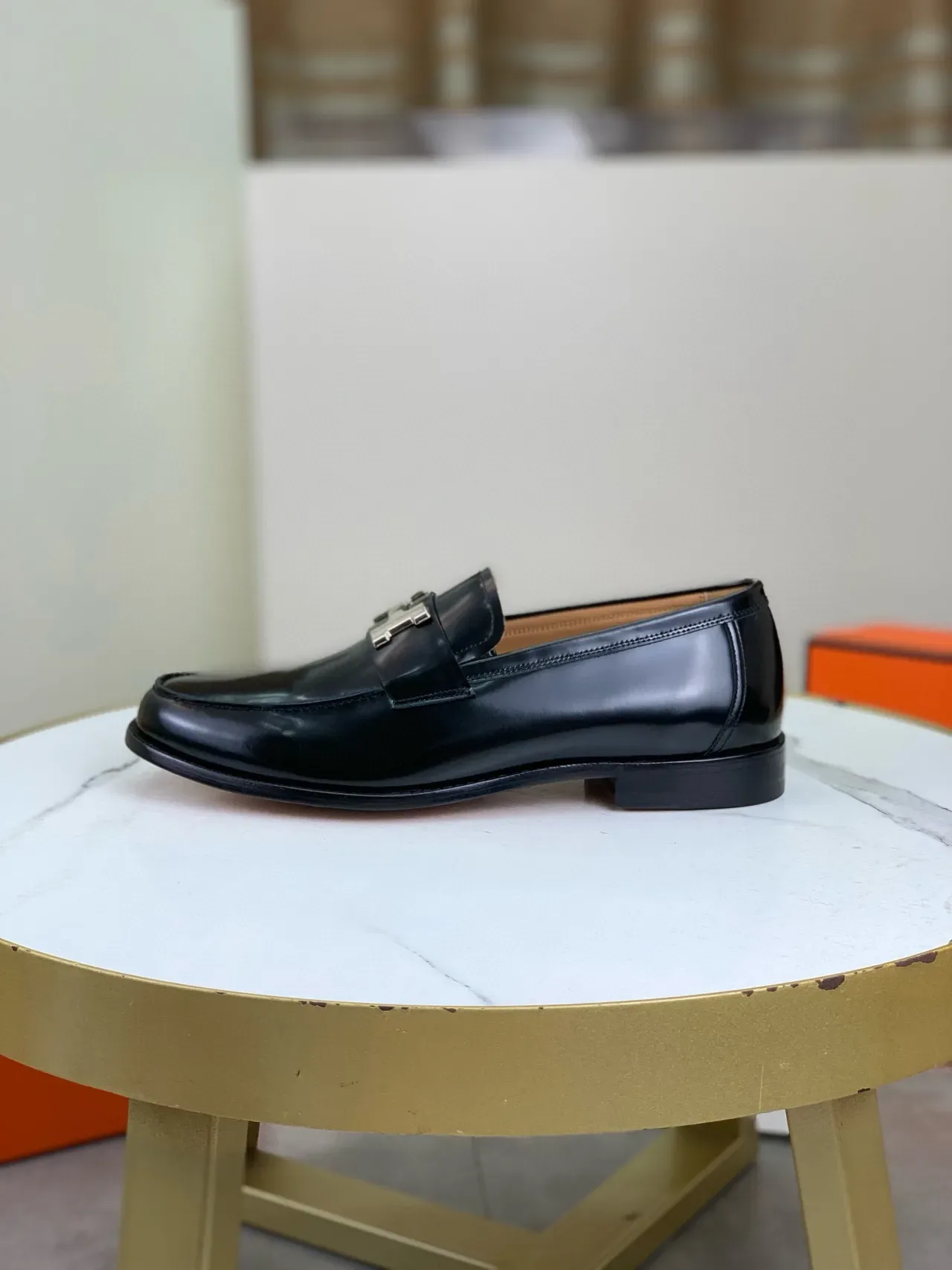 Hermès Oran Loafer Cuir Verni Noir H-Buckle 6