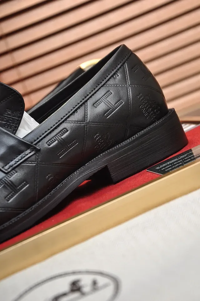 Hermès Oran Mocassins Noirs Matelassés Motif H Mors Doré 2