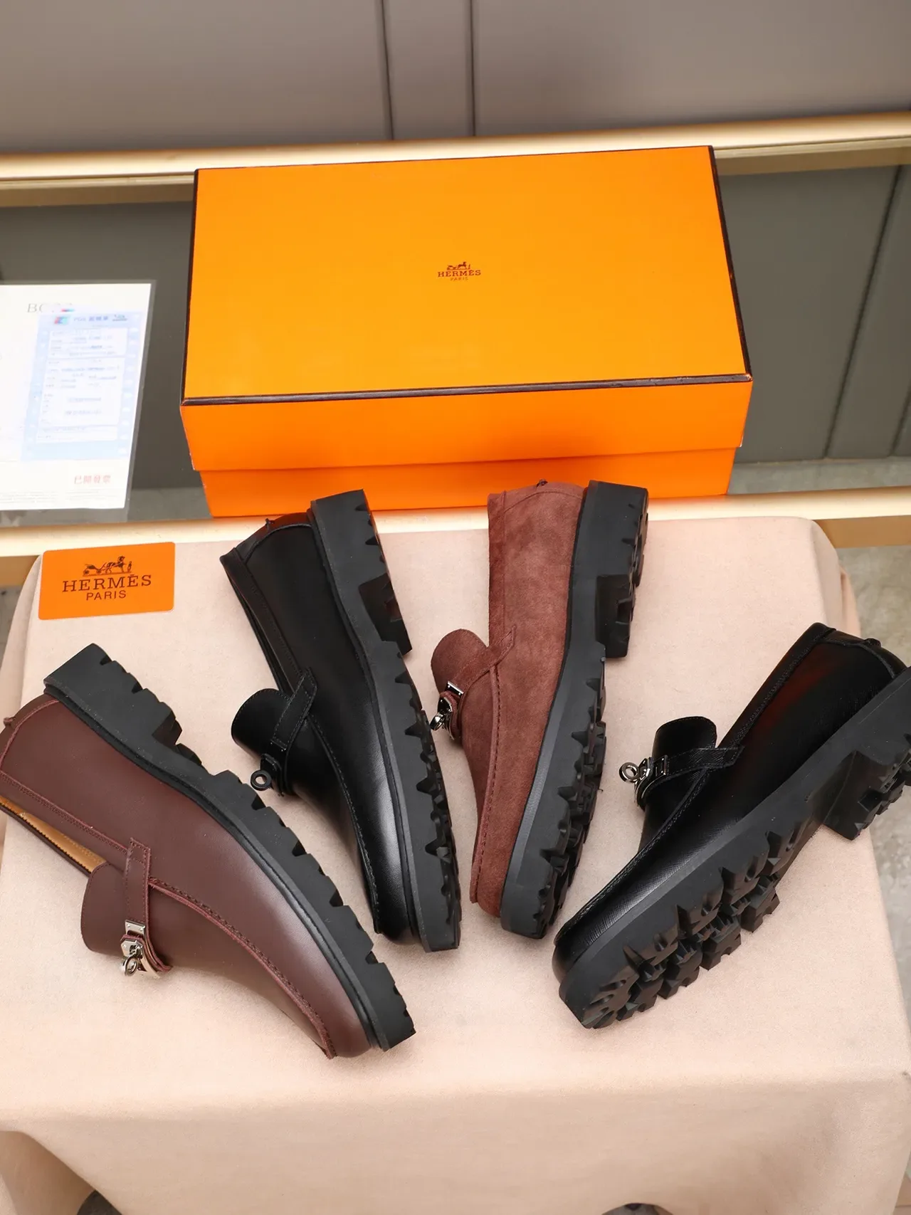 Hermès Oran Loafer Noir Cuir Texturé Boucle Horsebit Semelle Lug Loafer 2
