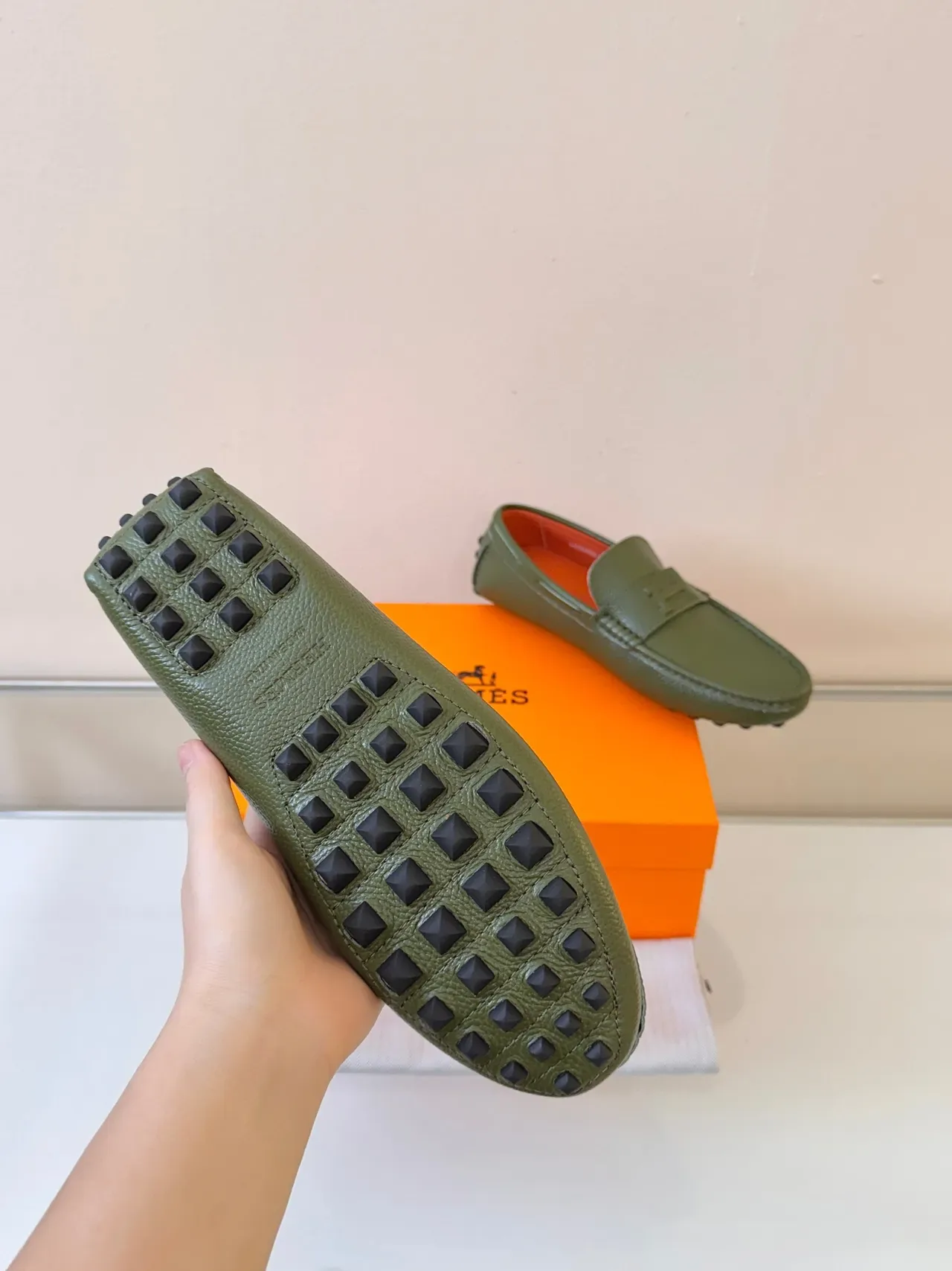 Hermès Oran Loafer Mocassim Verde Oliva Couro Granulado 5