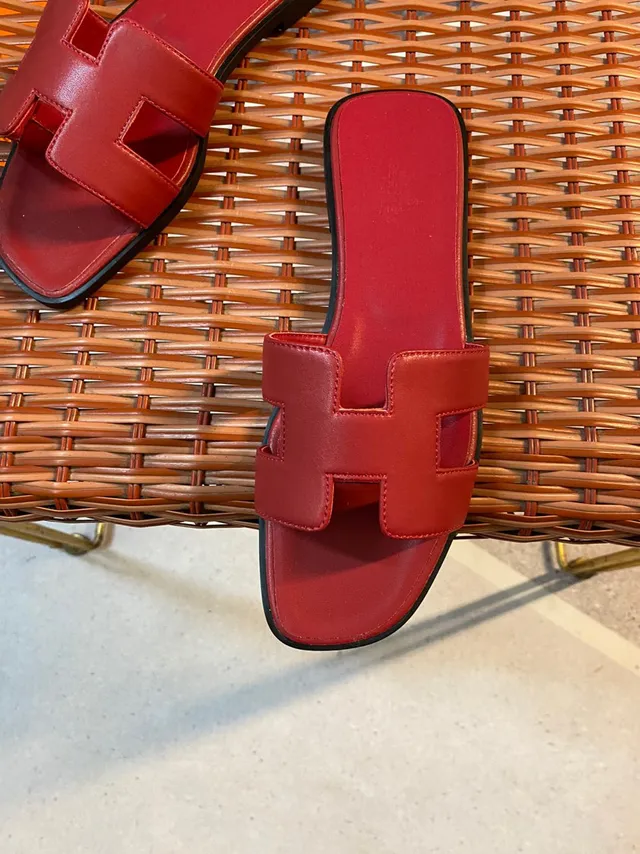 Hermès Oran Red Leather H-Strap Slippers 4