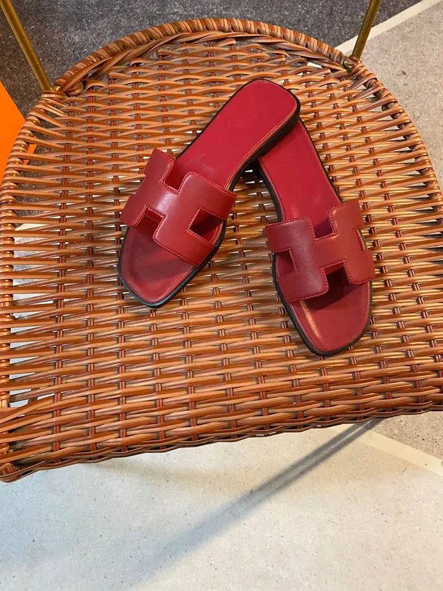 Hermès Oran Red Leather H-Strap Slippers 6