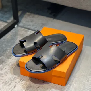 Hermès Oran Slide काला नीला एच-आकार का पट्टा मैट त्वचा ऊपरी स्लिपर्स