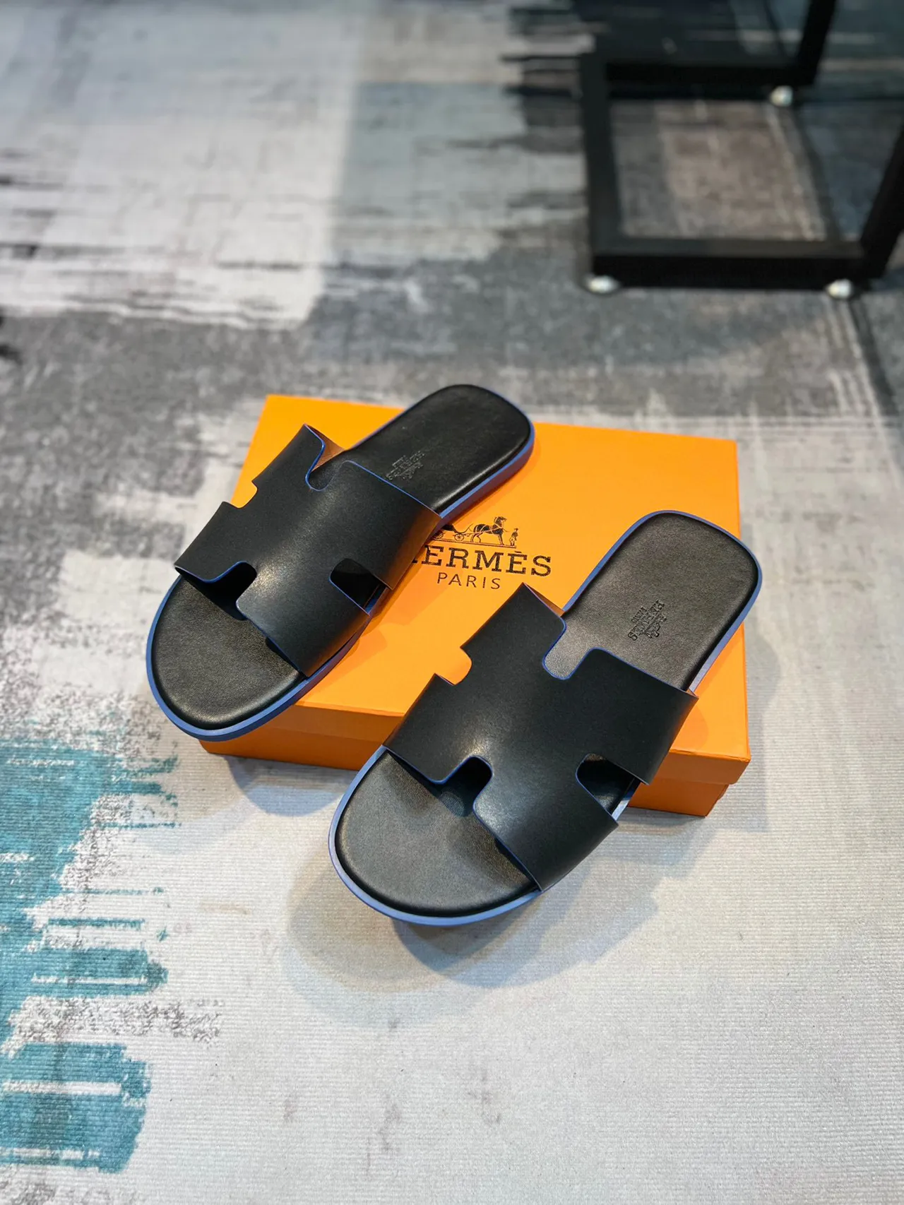 Hermès Oran Slide Black Blue H-Shaped Strap Matte Leather Upper Slippers 5