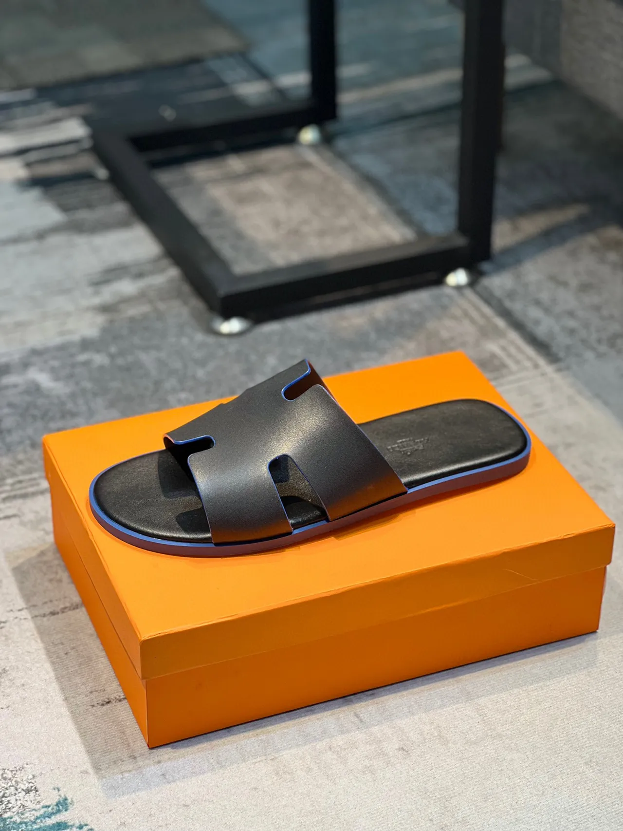Hermès Oran Slide Black Blue H-Shaped Strap Matte Leather Upper Slippers 8