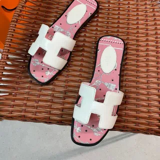 Hermès Oran Slide Pink Printed Fabric Casual Sandals