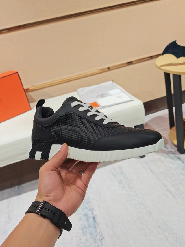 Hermès Oran Sneaker Black and White Lifestyle Sneakers 5