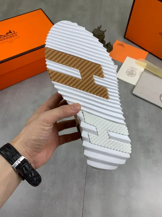 Hermès Oran Suede Tan and White Lifestyle Sneakers 3