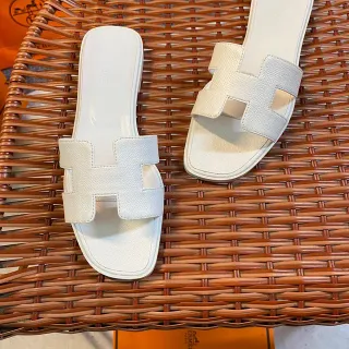 Hermès Oran White H-Strap Slippers