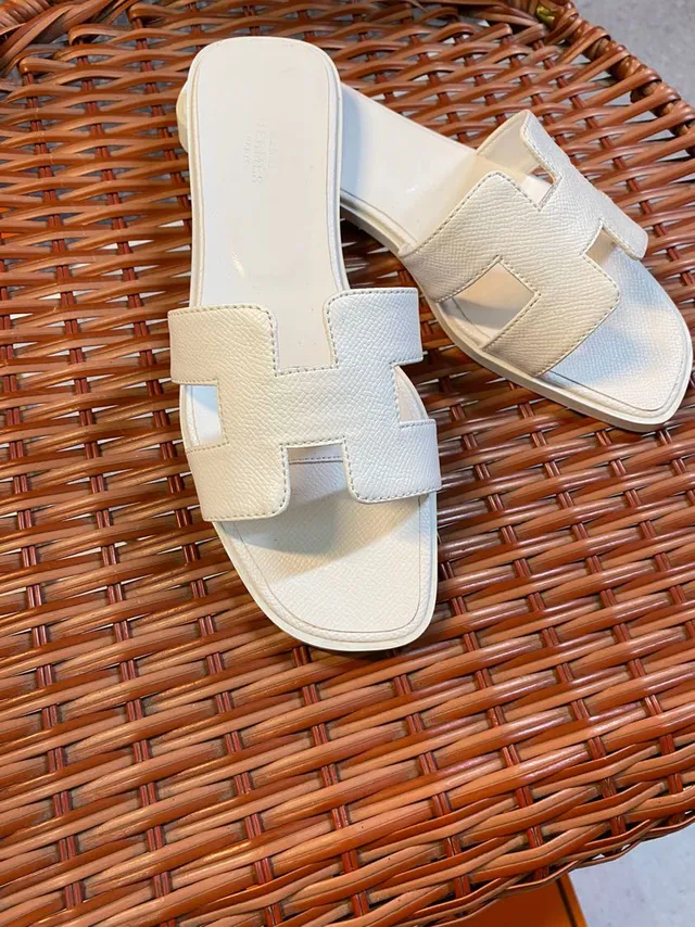 Hermès Oran White H-Strap Slippers 3