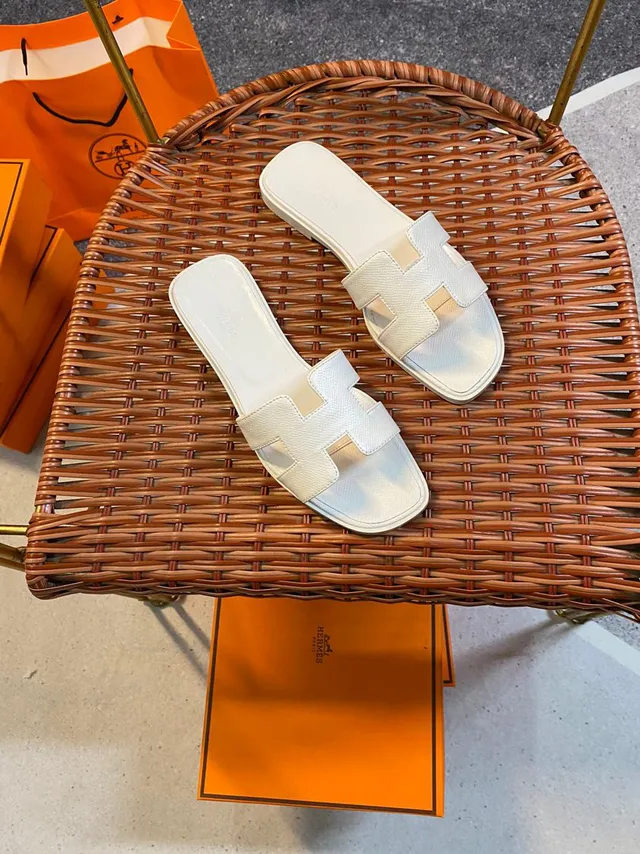 Hermès Oran White H-Strap Slippers 6