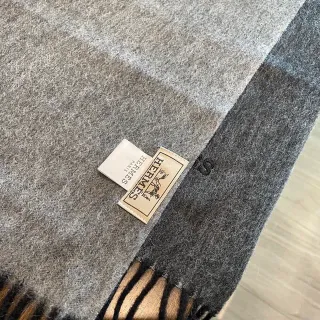 Hermès وشاح كشمير رمادي باترول