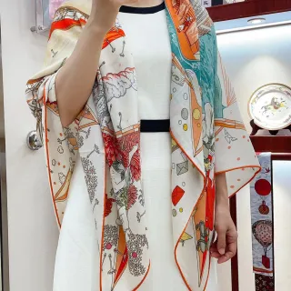 Hermès Printed Abstract Motif Beige Silk Scarf