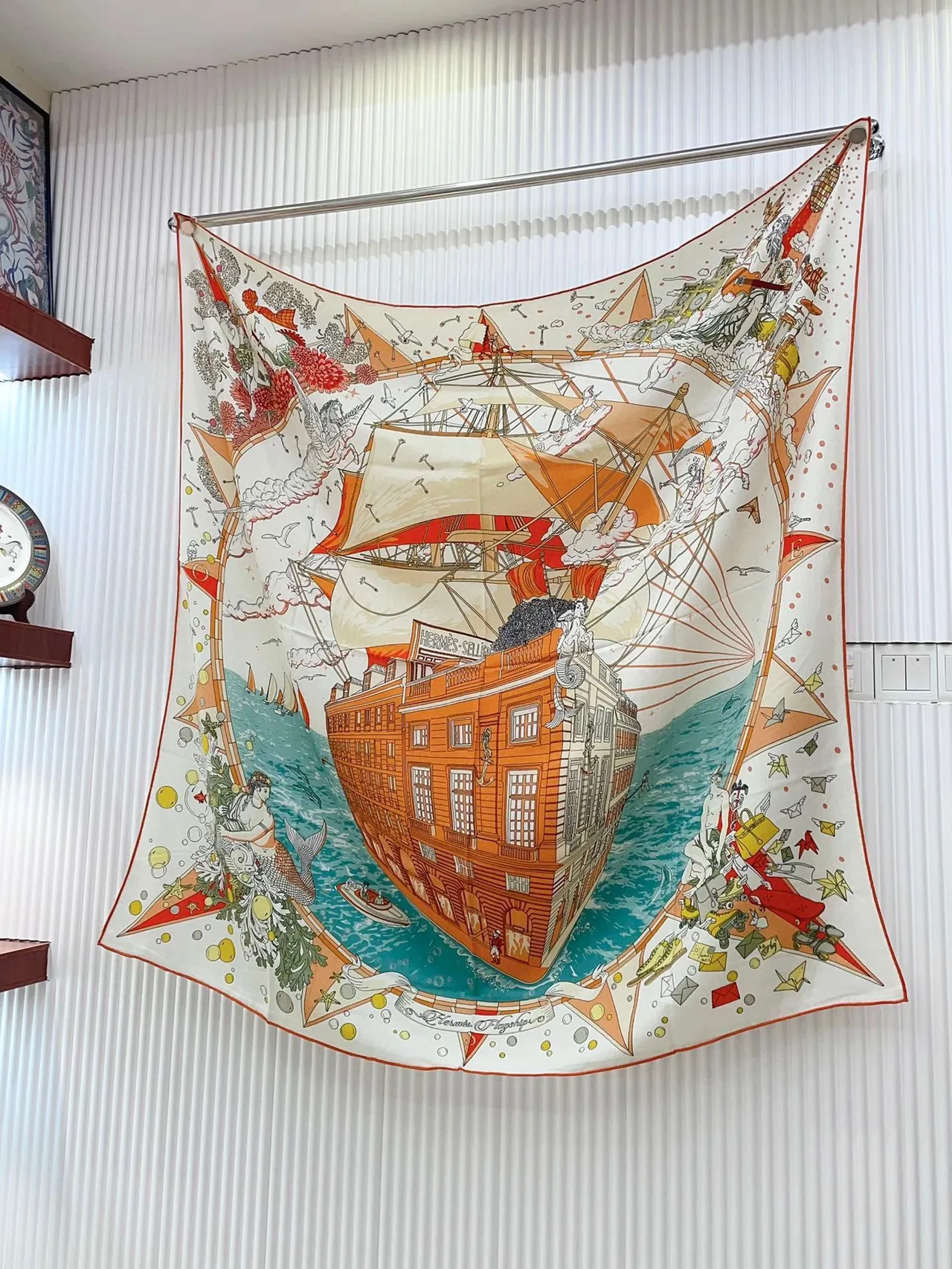 Hermès foulard de soie beige à motif abstrait imprimé 6
