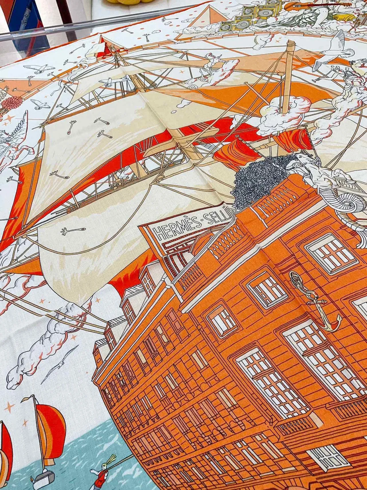 Hermès foulard de soie beige à motif abstrait imprimé 9