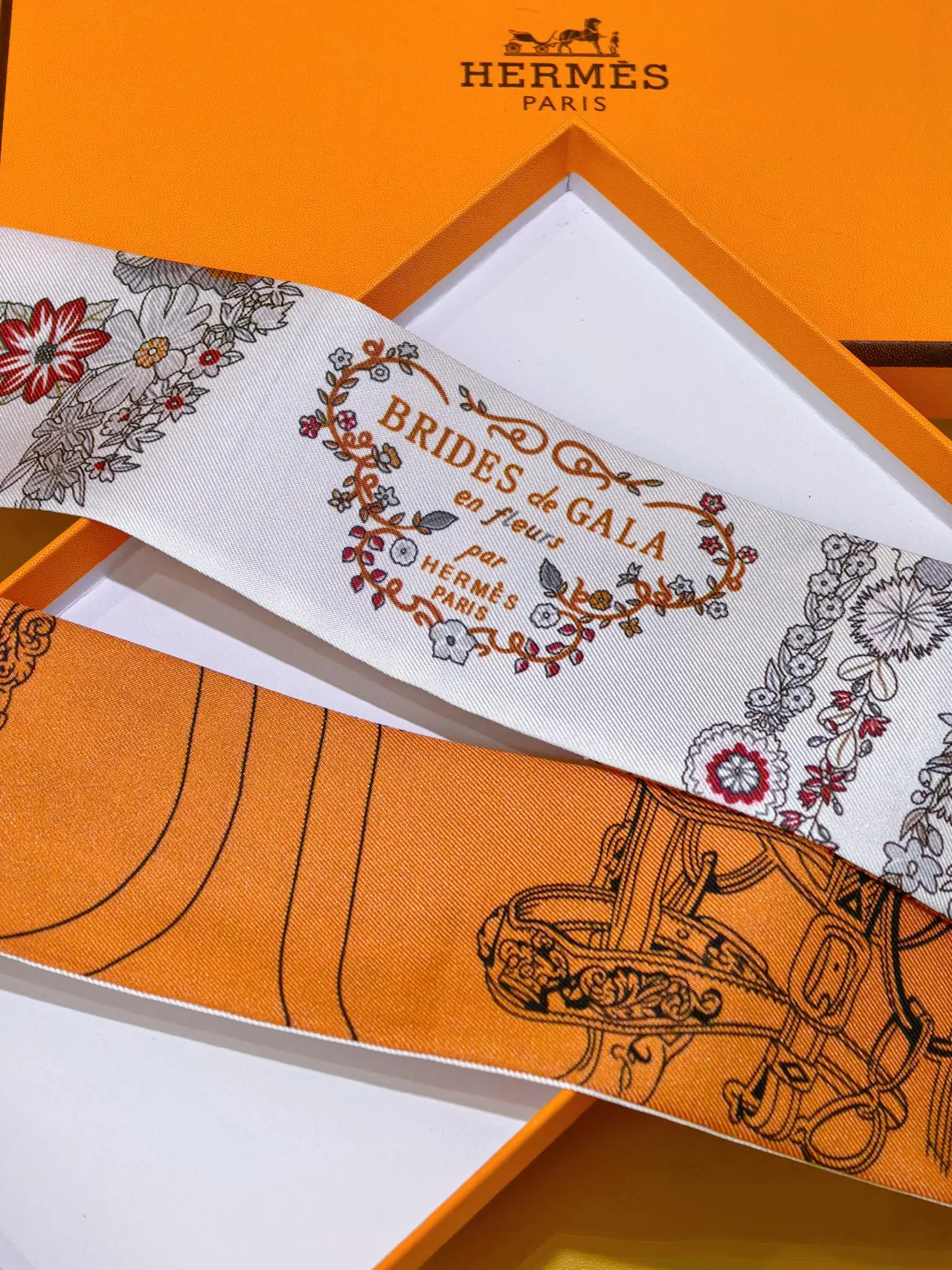 Hermès TWILLY White Orange Narrow Printed Silk Scarf 3