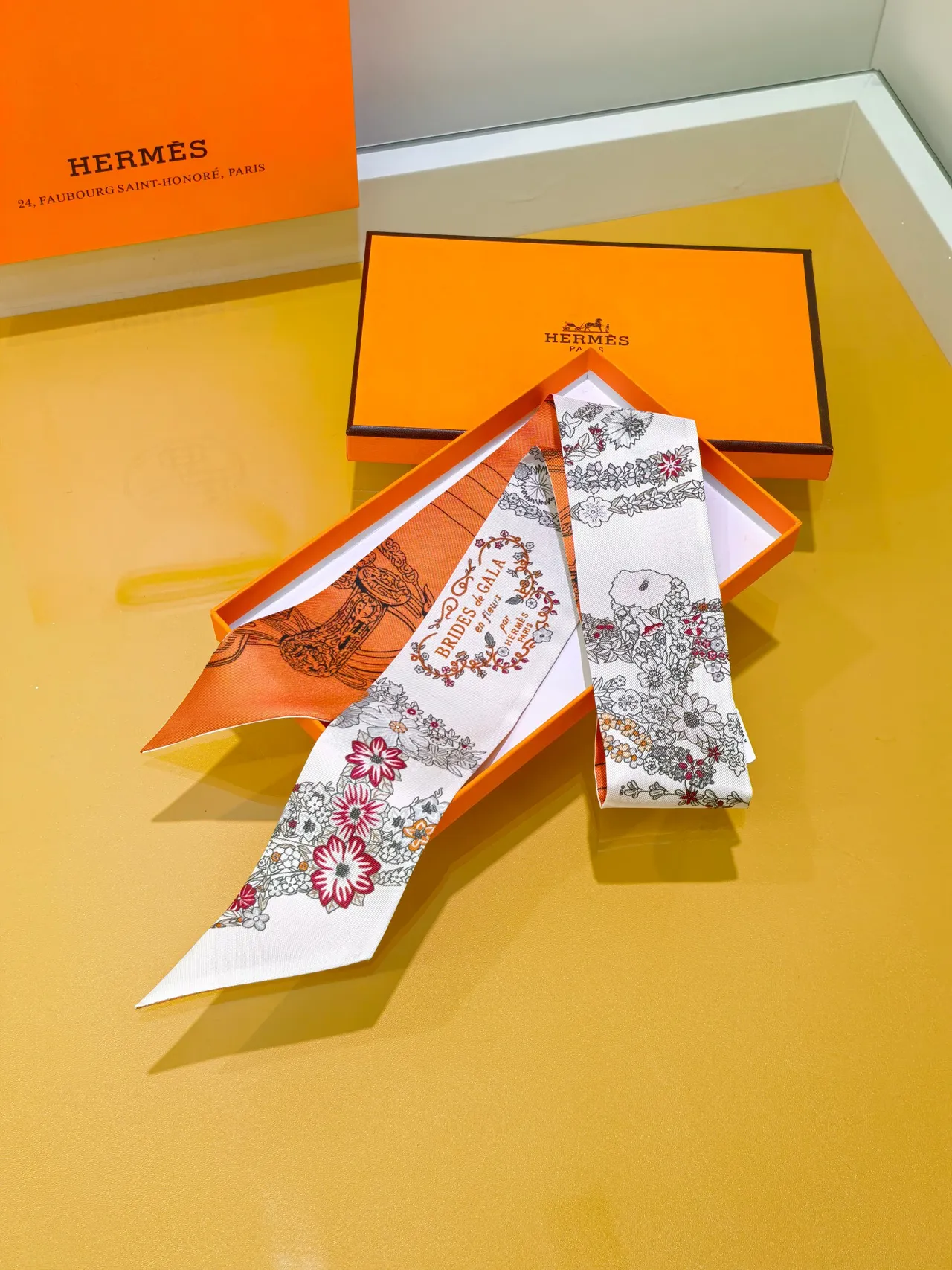 Hermès TWILLY White Orange Narrow Printed Silk Scarf 6