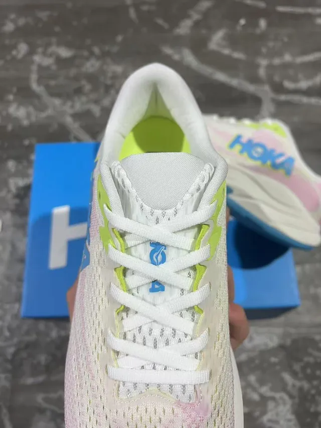 Hoka Rose Bleu Empeigne mesh ingénierie Sémelle intermédiaire épaisse cushionée Chaussures de course 4