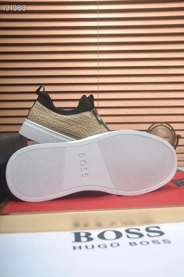 Hugo Boss Chaussures Lifestyle Beige Noir à fermeture éclair latérale et ouverture par slip-on 2