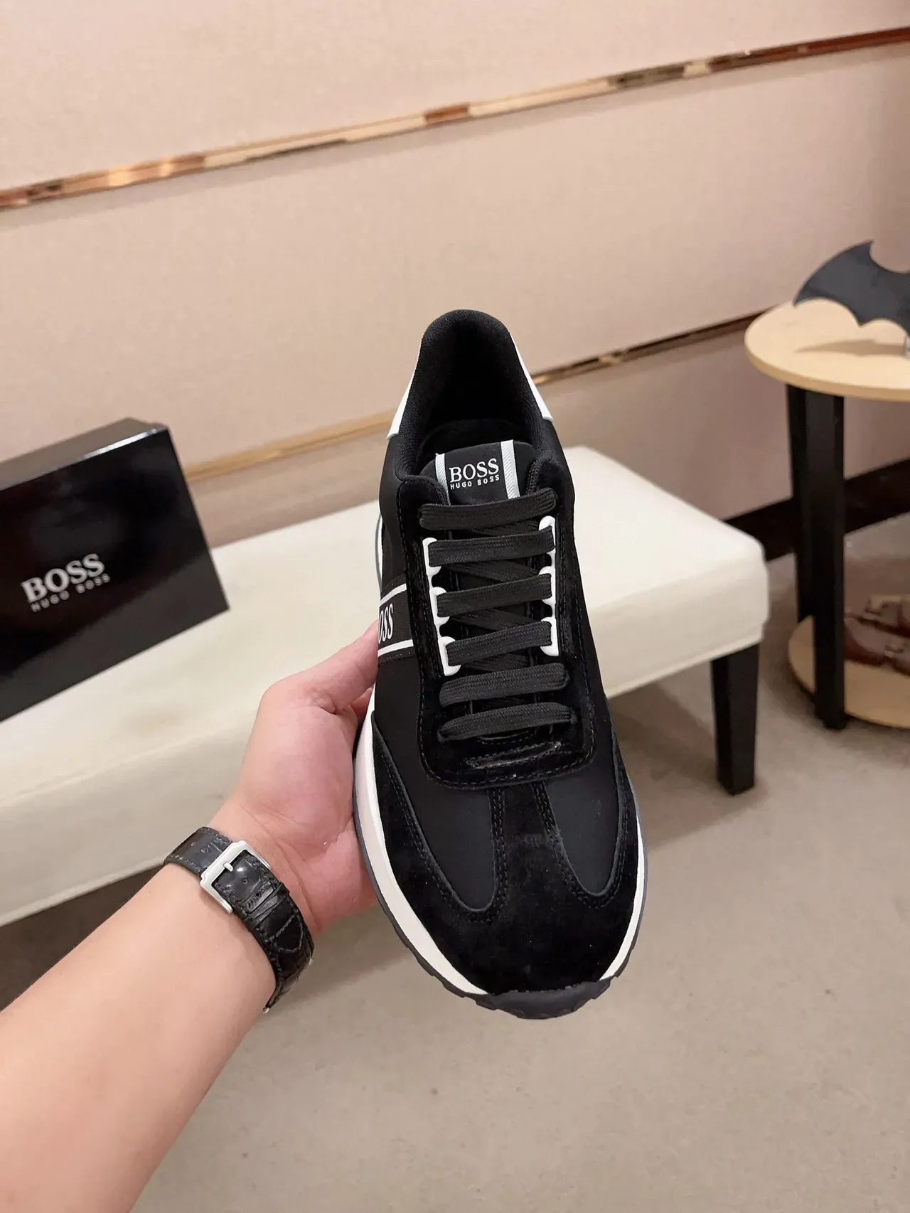Hugo Boss أسود أبيض جلد الغزال والنسيج العلوي منصة النعل أسلوب حياة 2