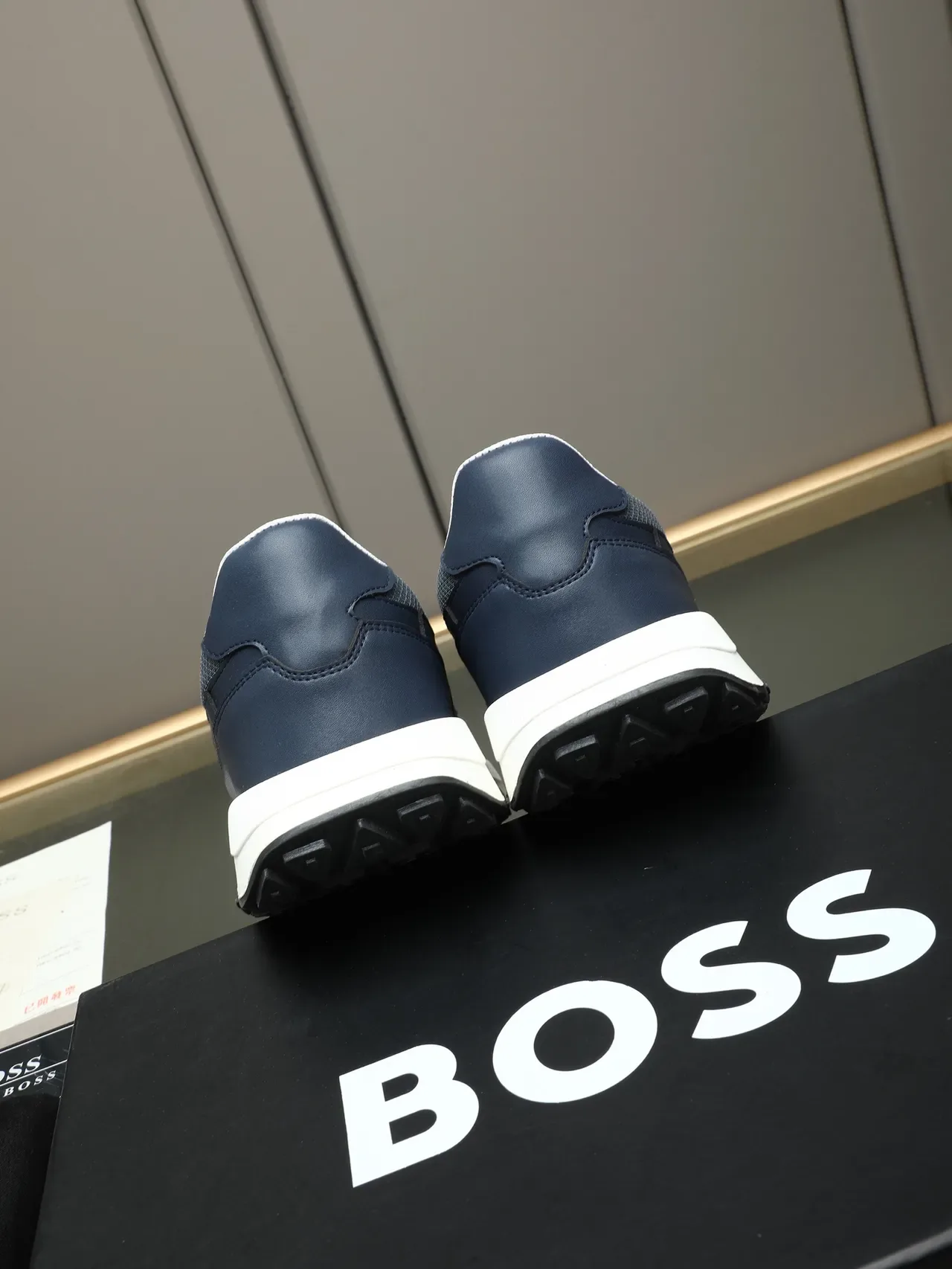 Hugo Boss Navy White Mixed-Material Upper Color Blocking Sneakers 4