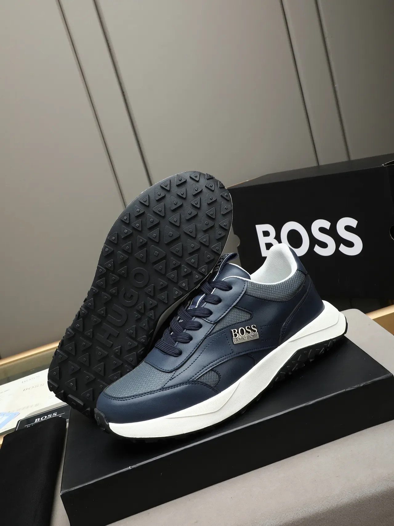Hugo Boss Navy White Mixed-Material Upper Color Blocking Sneakers 5