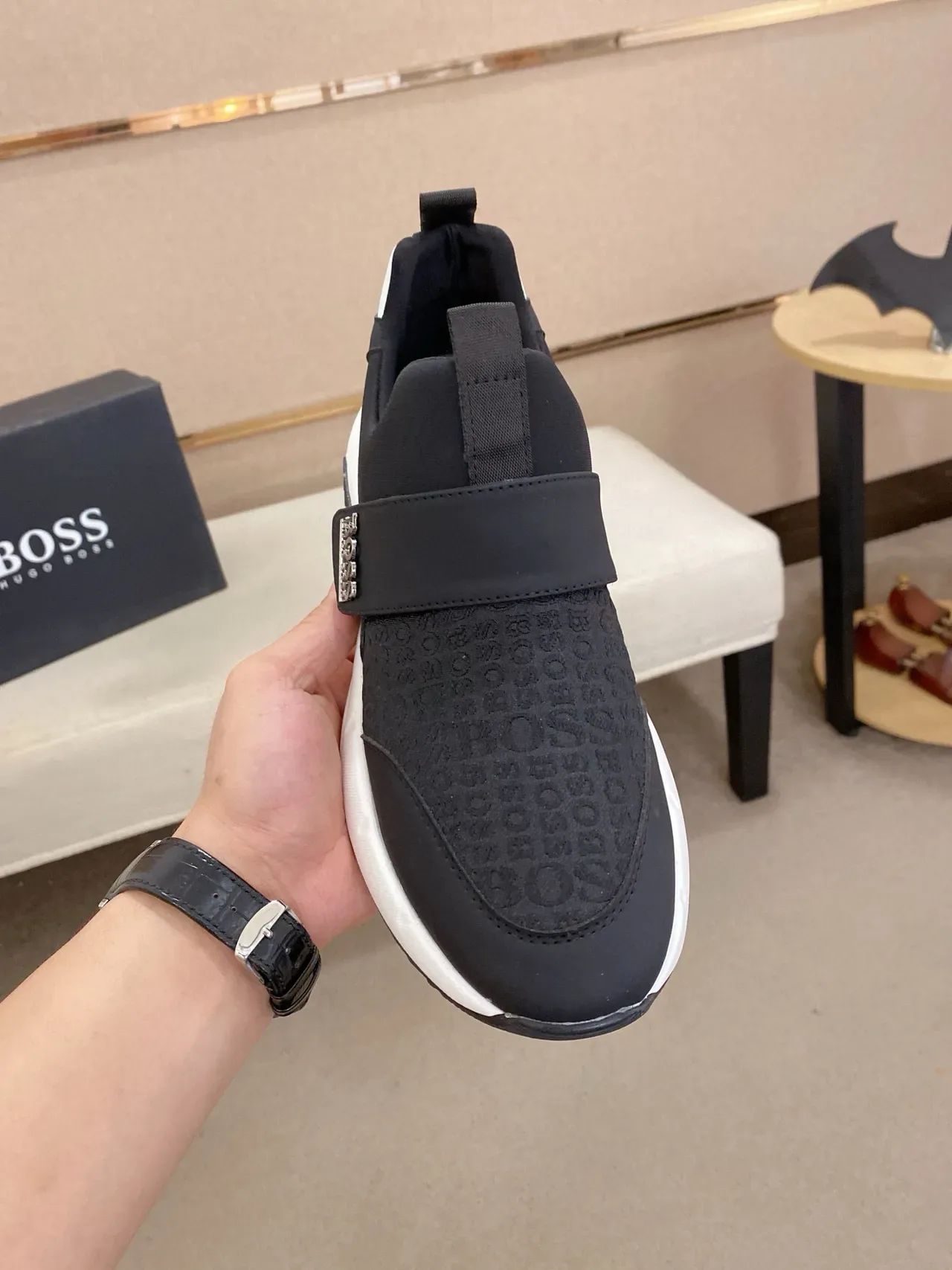 Hugo Boss حذاء slip-on مطبوع أسود أبيض أسلوب حياة 2
