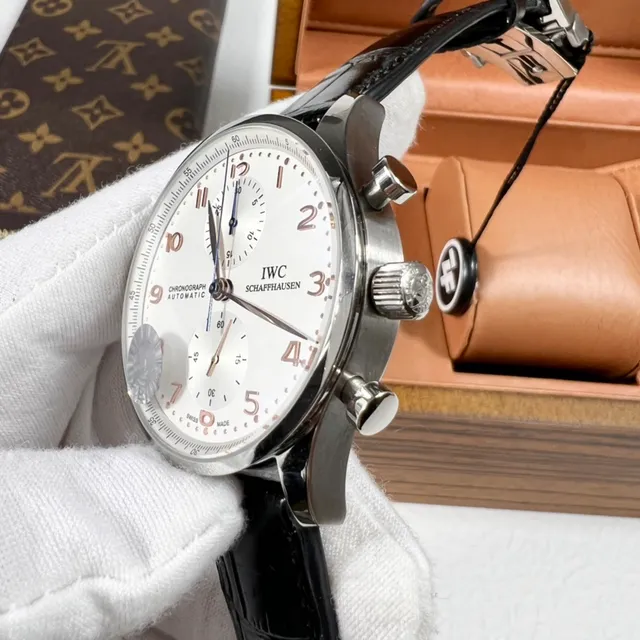 IWC Portugieser Chronograph Automatic Silver Dial Black Alligator Strap Mechanical Watch 6