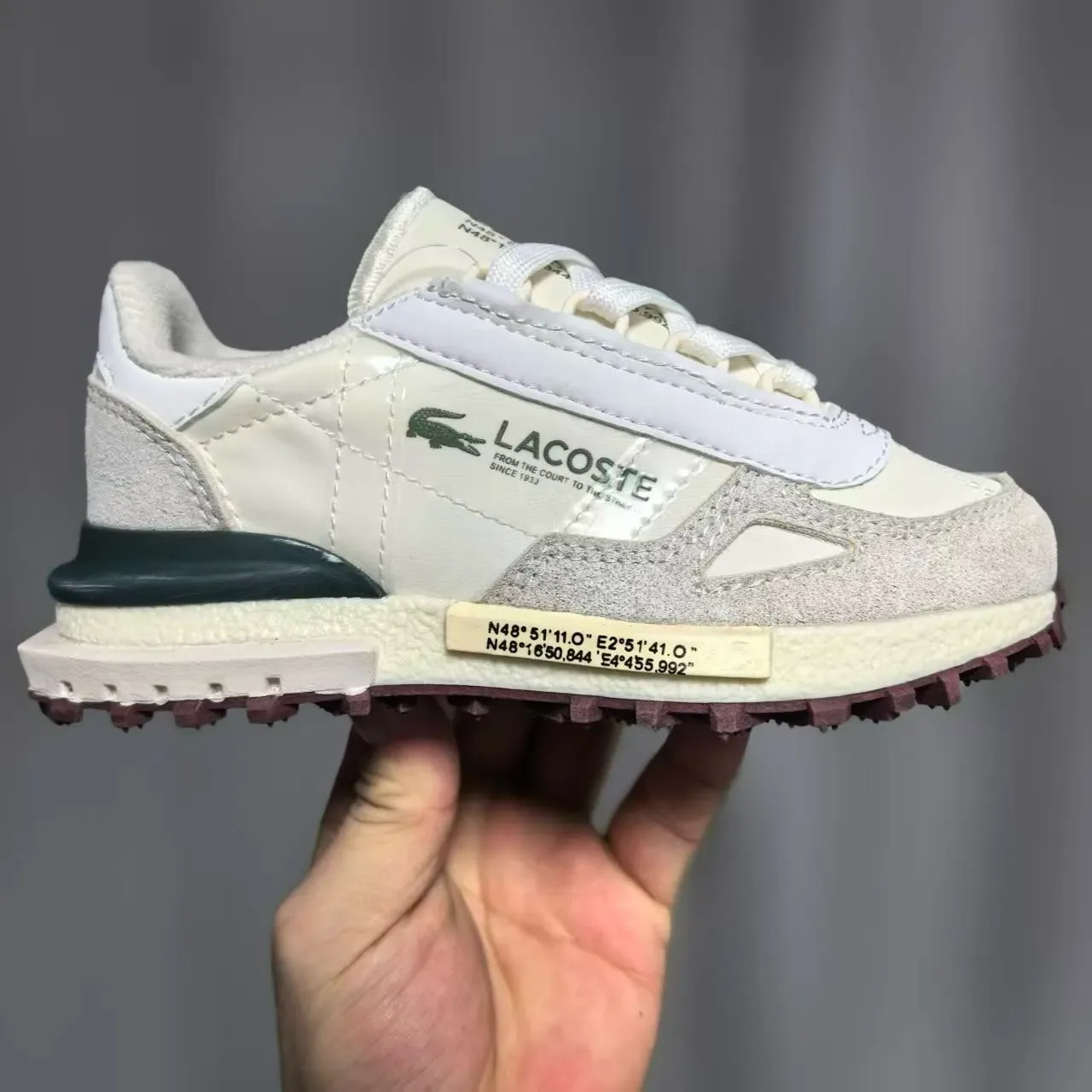 Lacoste Beige Vert Rétro Runner Silhouette Couches Synthétique Maille Supérieure Sneakers 2