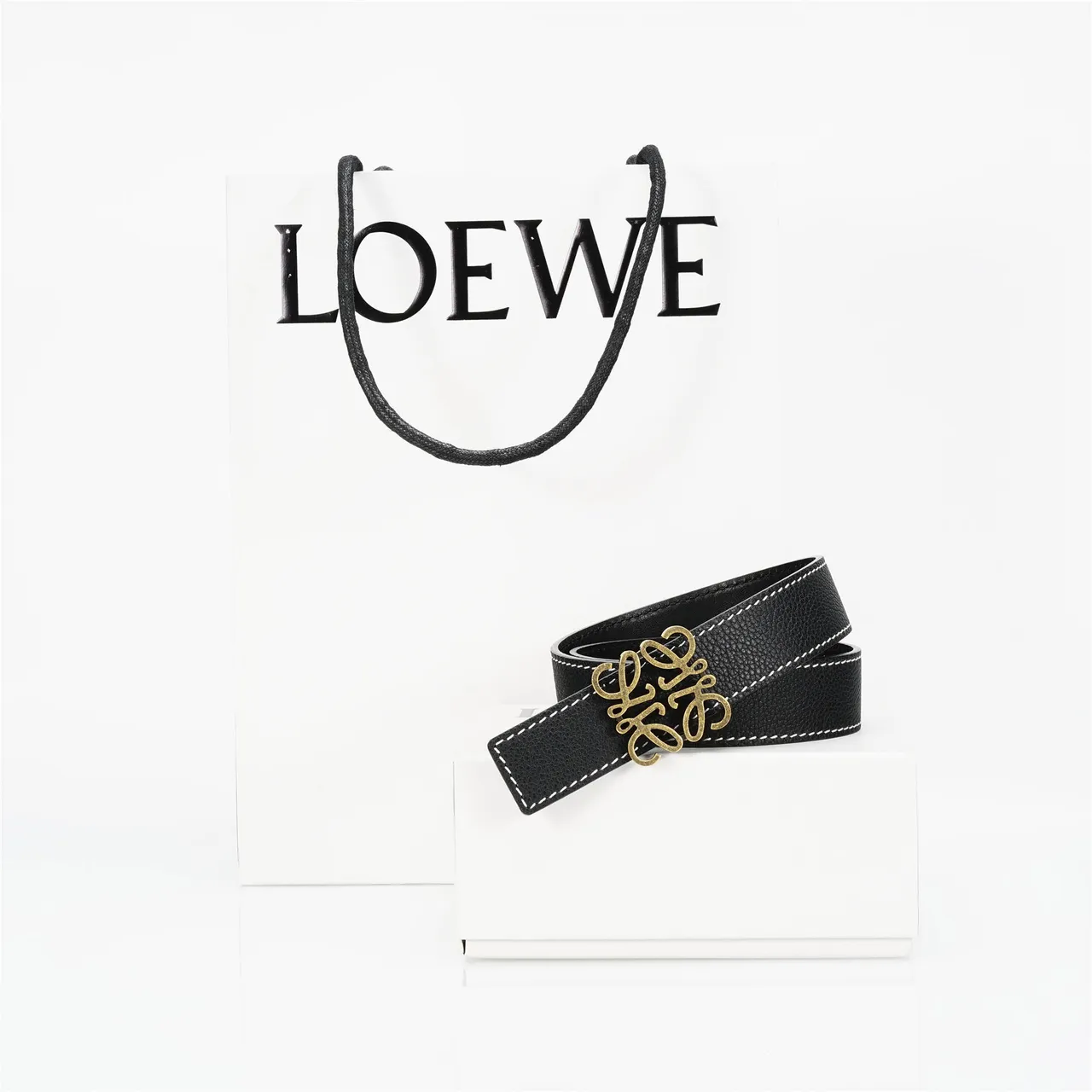 Loewe Anagram Belt أسود ذهبي أبيض مقشف خياط تباين جلد 4