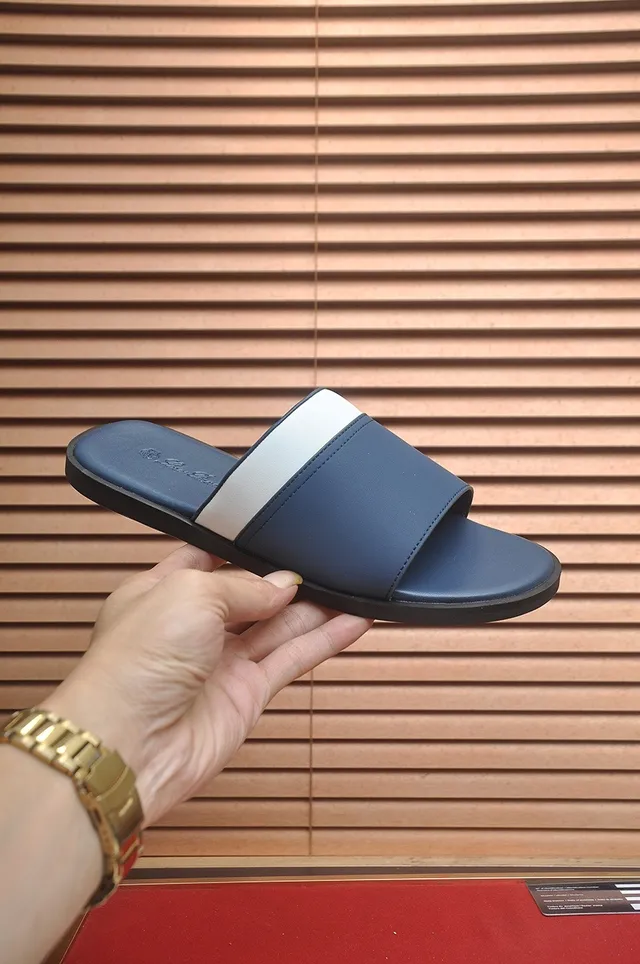 Loro Piana Navy et Blanc Chaussons en Cuir à Glisser 6