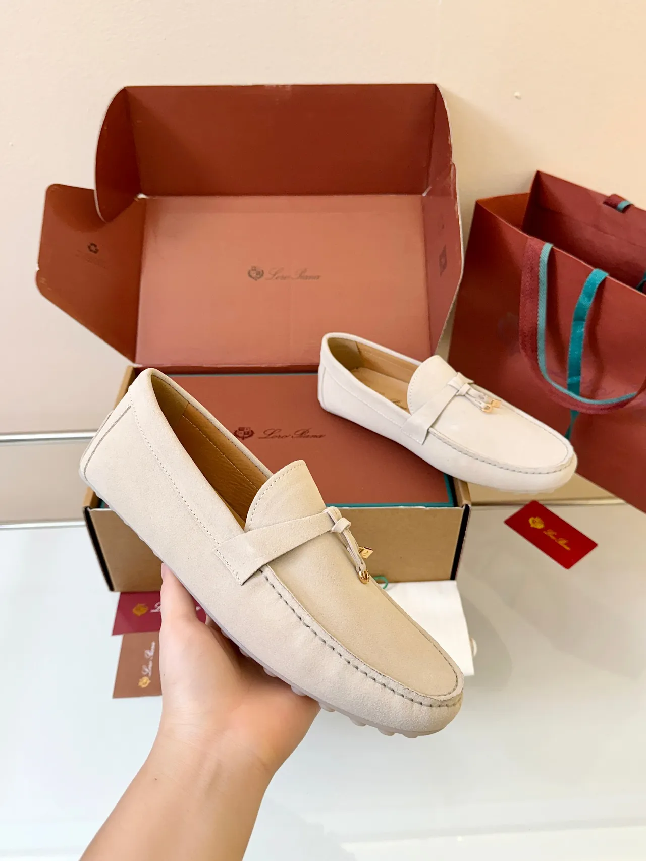 Loro Piana Mocassim com Borla Bege Camurça 6