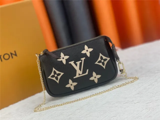 Louis Vuitton Beige Gold Monogram-Printed Leather Floral Motifs Chain Bag 19