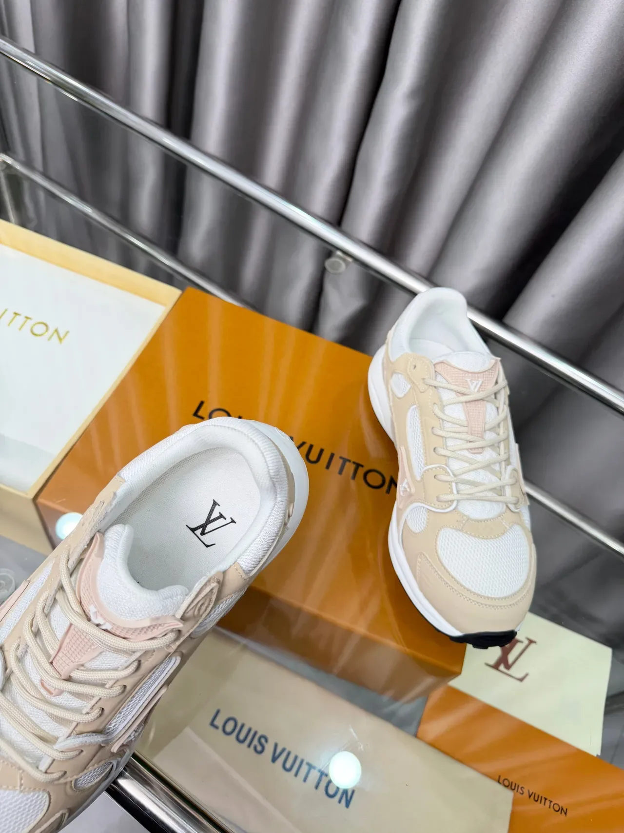 Louis Vuitton Beige White Layered Synthetic And Mesh Upper Sculpted Midsole Lifestyle Sneakers 2