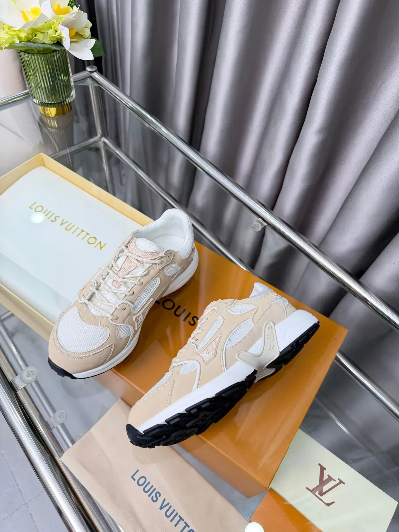 Louis Vuitton Beige White Layered Synthetic And Mesh Upper Sculpted Midsole Lifestyle Sneakers 4