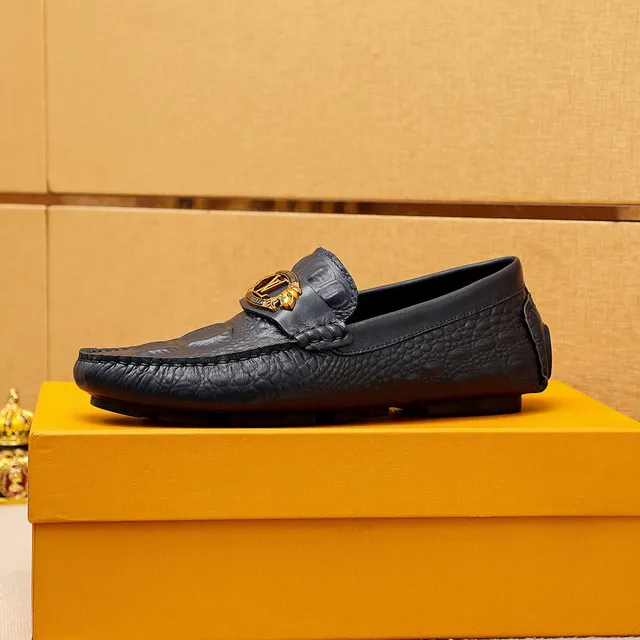 Louis Vuitton Black Gold Crocodile-Embossed Leather Lion-Buckle Hardware Loafer 6