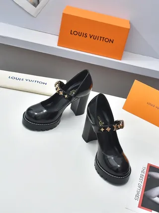 Louis Vuitton Chaussures noires dorées en cuir patenté brillant chunky block heel Mary Jane 5