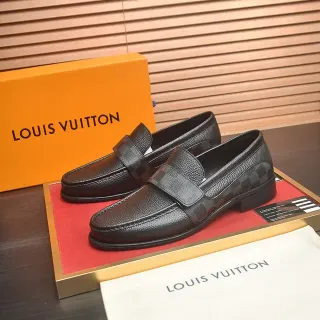 Louis Vuitton काला ग्रेन लेदर पेनी लोअफर