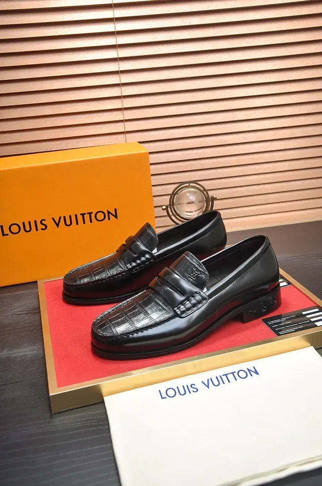 Louis Vuitton Black Penny Crocodile-Embossed Leather Loafer 8