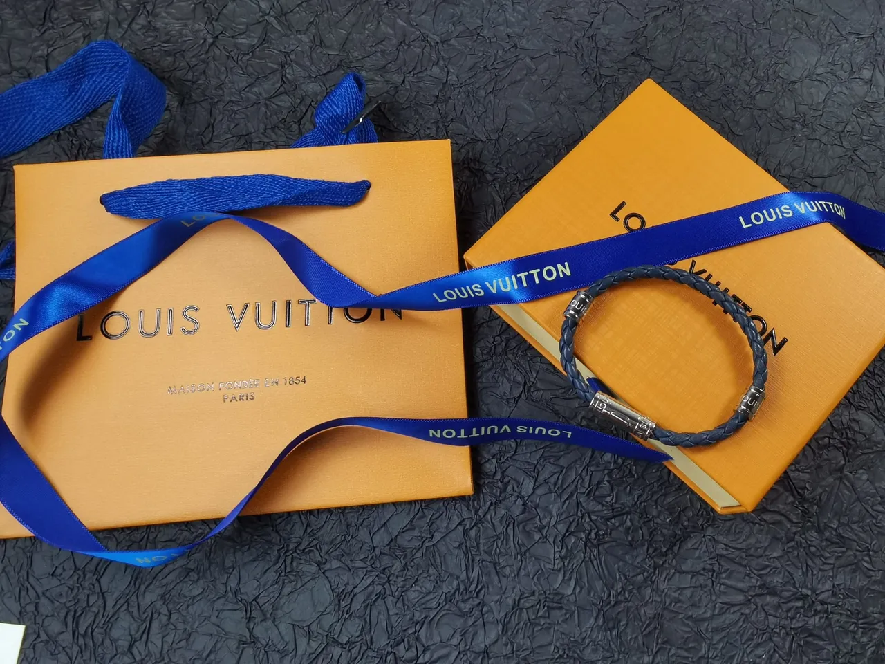 Louis Vuitton Black Silver Braided Leather Cylindrical Metal Hardware Jewelry 9