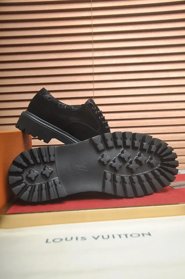 Louis Vuitton Black Suede Lug-Sole Derby-Style Casual Shoes 3