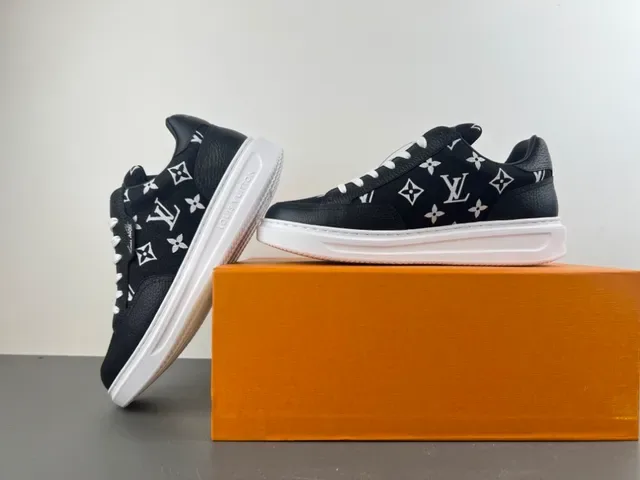 Louis Vuitton Black White Monogram Canvas Pebbled Leather Accents Lifestyle Sneakers 13