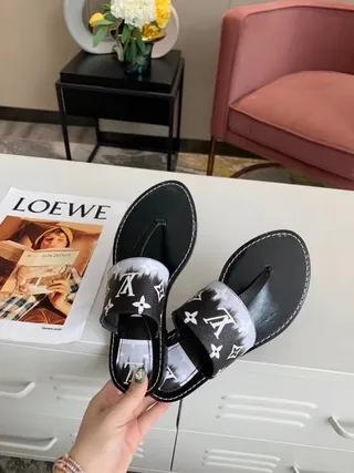 Louis Vuitton Black White Monogram-Print Strap Glossy Sole Slippers 9