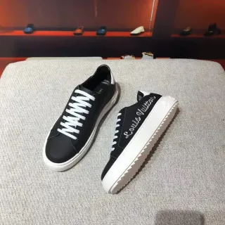 Louis Vuitton Negro Blanco Cuero Suave Superior Cordones Planos Estilo de Vida Sneakers