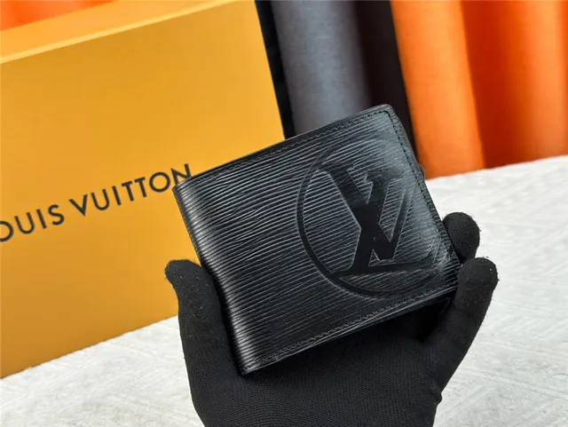 Louis Vuitton Black Yellow Epi Leather Texture Bold Circular Monogram Short Wallet 10