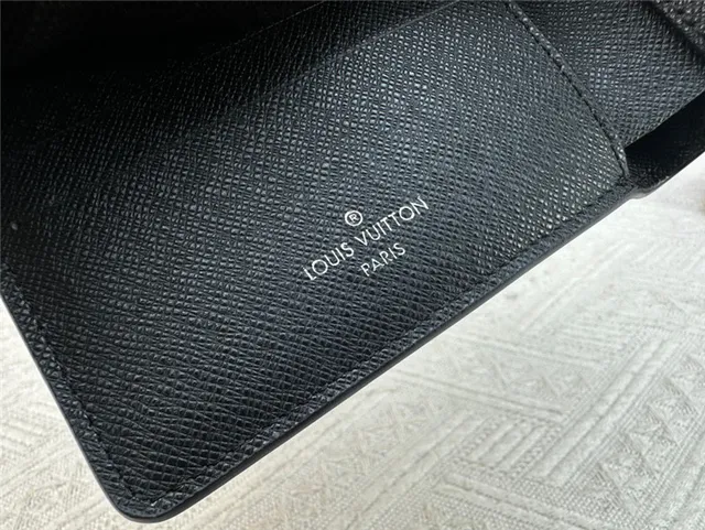 Louis Vuitton Black Yellow Epi Leather Texture Bold Circular Monogram Short Wallet 12