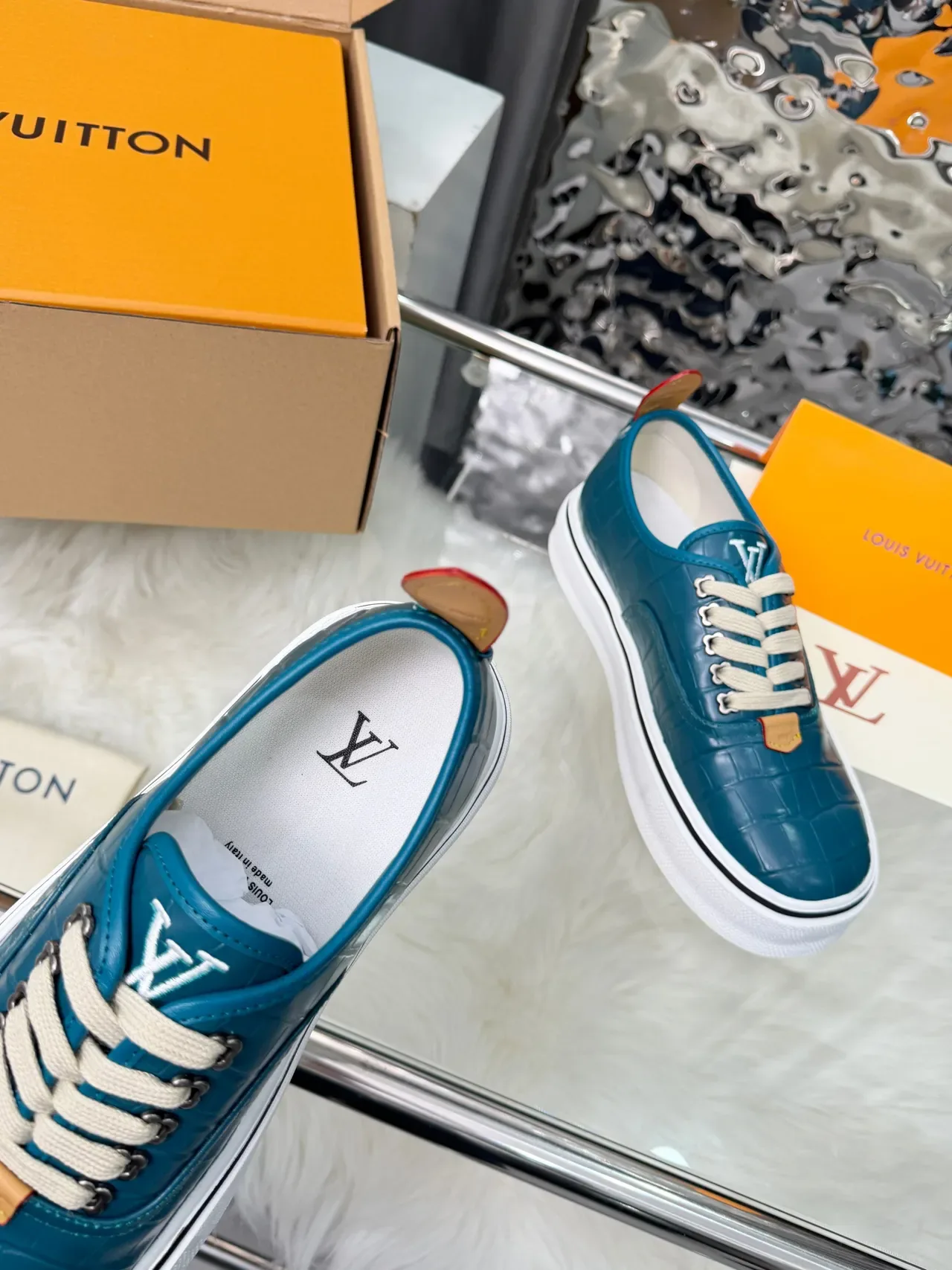 Louis Vuitton Blue White Croc-Embossed Leather Platform Sole Lifestyle Sneakers 3